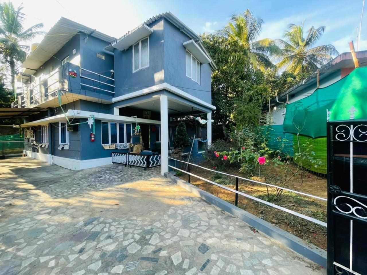 Sherly Homestay Kushālnagar Exterior foto